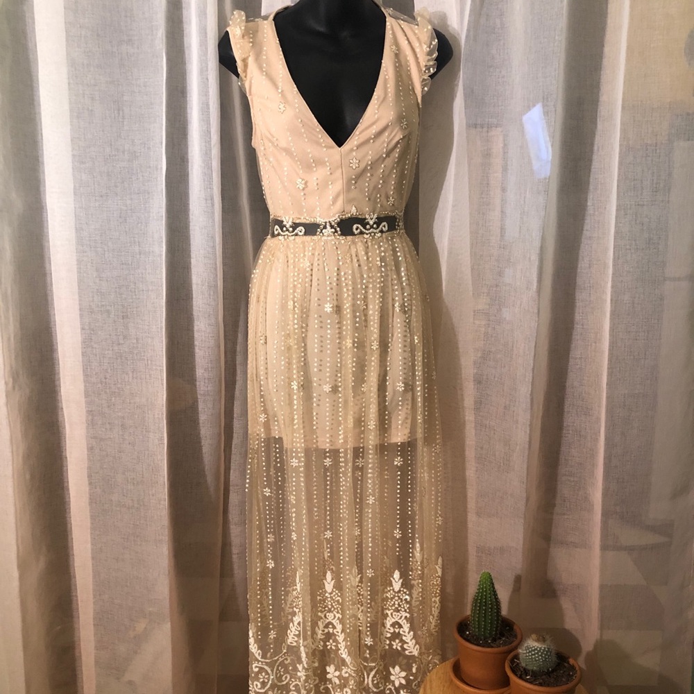 wedding/prom gown. Used once. Great condition.